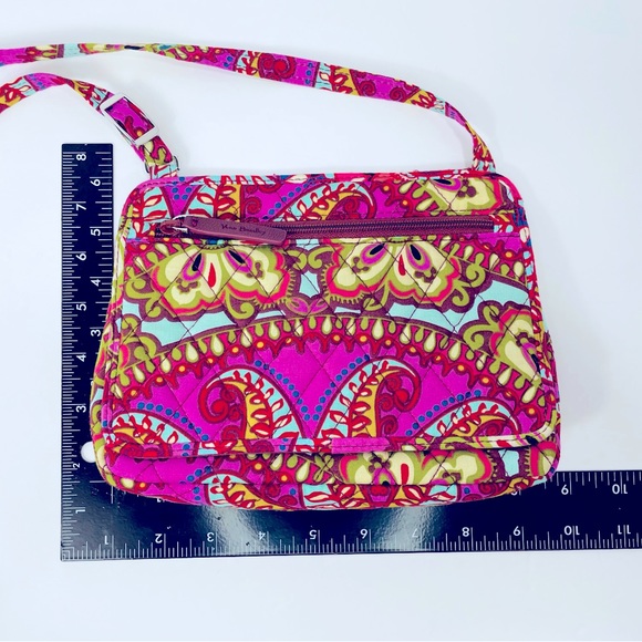 Vera Bradley Resort Medallion Retired Crossbody Purse - Picture 6 of 8